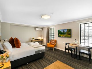 Hotel pic Potters Toowoomba Hotel