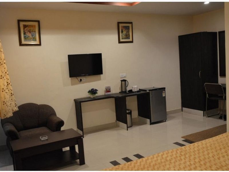 Hotel Photo 12