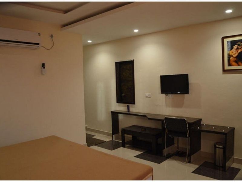 Hotel Photo 15