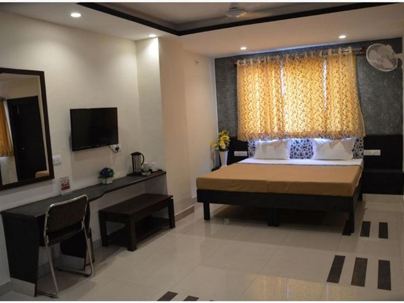Hotel Photo 10
