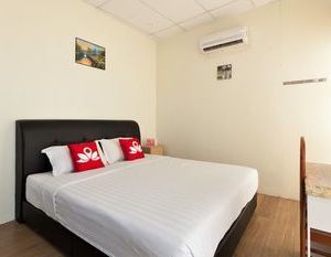ZEN Rooms Basic Near KLIA Sepang Malaysia