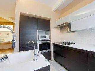 hth24 apartments on Italiyanskaya 33