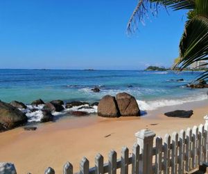 Happy beach resort Unawatuna Sri Lanka