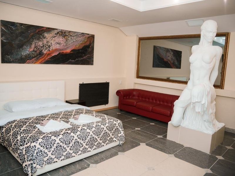 Hotel Photo 3