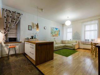 Уютная квартира на Петроградке