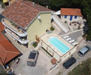 Maleluni Malinska Croatia