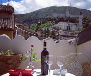 Sotto i Tetti del Borgo Spoleto Italy