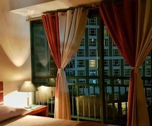 ORTIGAS 2 Br Corner Unit With 2 Queen Across Shangrila Mandaluyong Philippines