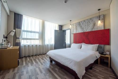 Hotel Photo 8
