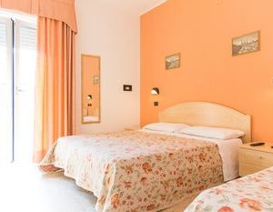 Hotel Saint Tropez Pineto Italy