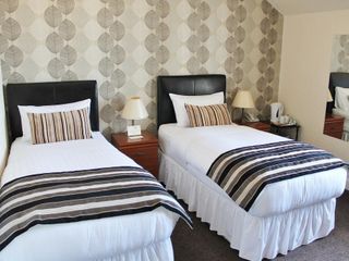 Hotel pic The Kirkwall Hotel