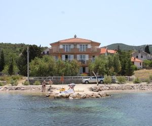 Apartments by the sea Banj (Pasman) - 8206 Sdrelaz Croatia