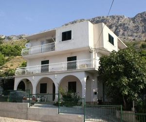 Apartments with a parking space Duce (Omis) - 2801 Duce Croatia