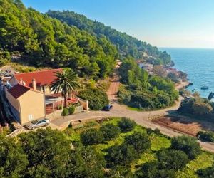 Seaside secluded apartments Cove Tvrdni Dolac bay - Tvrdni Dolac (Hvar) - 4008 Gdinj Croatia