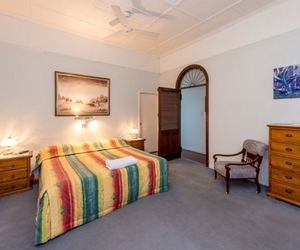 Auckland Hill Bed & Breakfast Gladstone Australia
