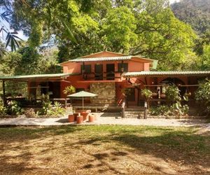Casa del Pozo Azul Caserio Tigrera Colombia