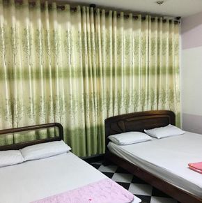 NearBy Hotel