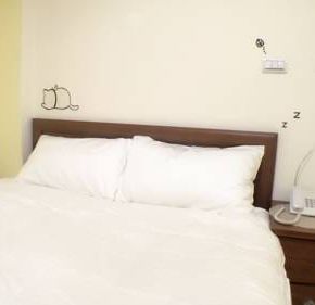 NearBy Hotel