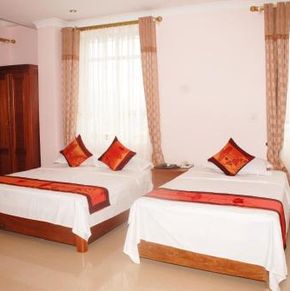 NearBy Hotel