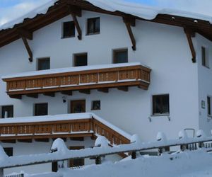 Haus am Kirchhof St. Anton Austria