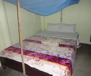 Tharu 20for7 Holiday house Sauraha Nepal