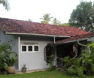 PIPLES BUNGALOW Unawatuna Sri Lanka
