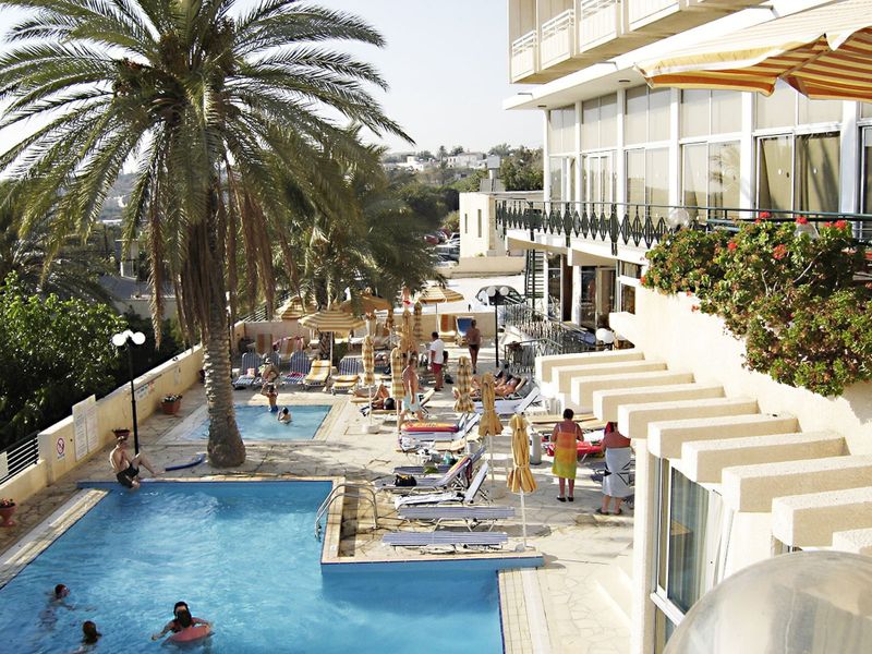 Hotel Photo 1