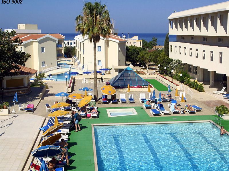 Hotel Photo 1