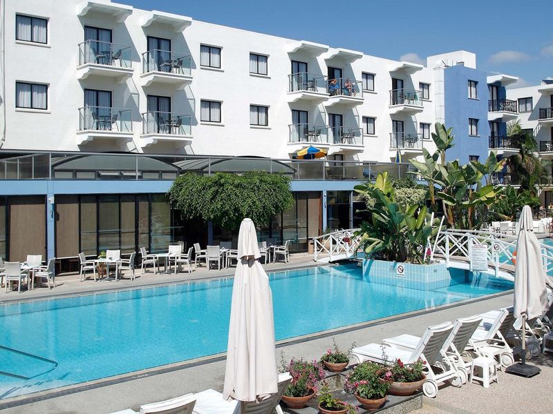 Hotel Photo 1