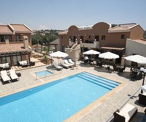 Avillion Holiday Apartments Chloraka Cyprus