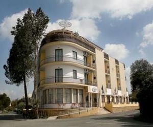 Crown Inn Hotel Nicosia Cyprus