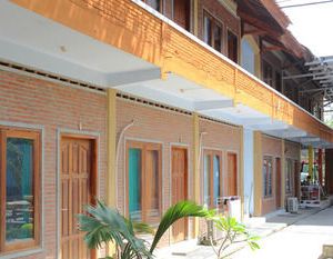 Airy Eco Pantai Senggigi Lombok Mangsit Indonesia