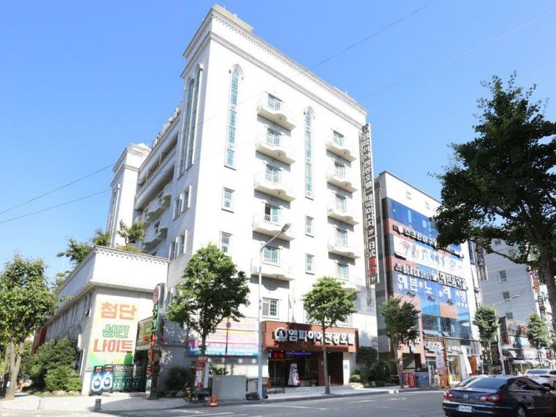 Hotel Photo 6