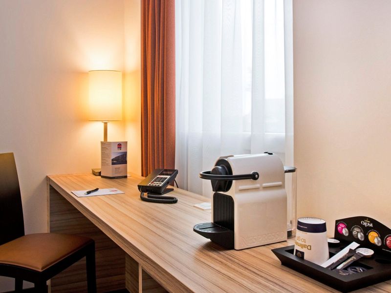 Hotel Photo 8
