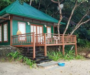 Alternative Beach Cottages Lagen Island Philippines