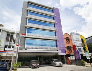 Airy Maricaya Pasewang 27 Makassar Makassar Indonesia