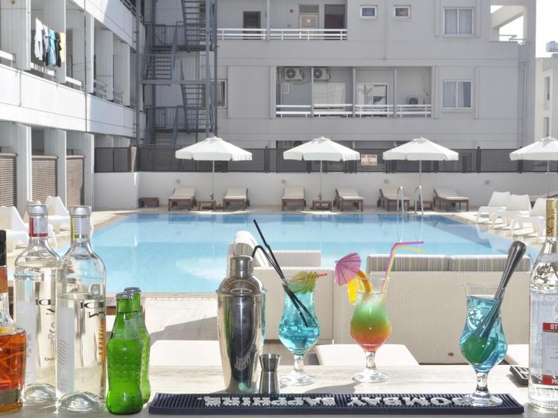 Hotel Photo 1