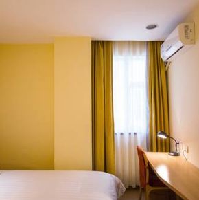 NearBy Hotel