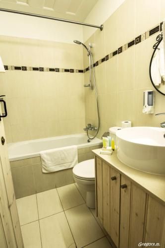 Hotel Photo 8
