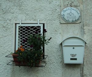 Piazzetta Scolanova Trani Italy