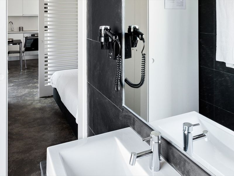 Hotel Photo 8