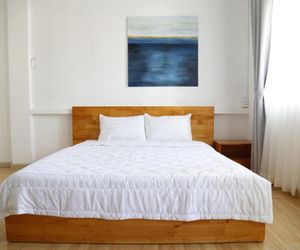 RedDoorz near Nguyen Hue Walking Street 2 - Dorms Available Ho Chi Minh Vietnam
