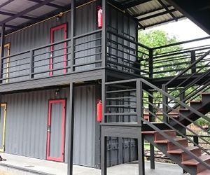 Na-tub Hostel Thong Sala Thailand