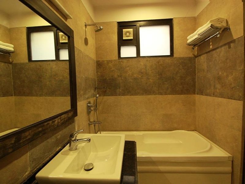 Hotel Photo 8