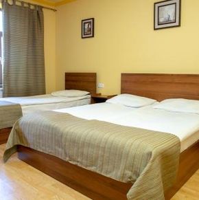 NearBy Hotel