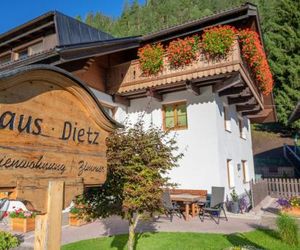 Haus Dietz Elbigenalp Austria