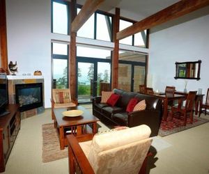 Pacific Rim Retreat by Natural Elements Vacation Rentals Ucluelet Canada