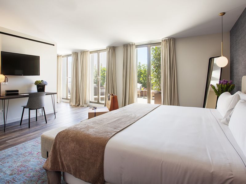 Hotel Photo 6