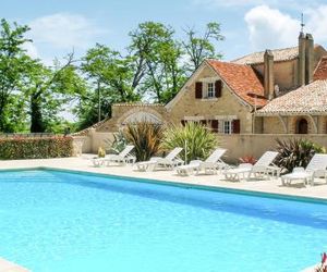 Four-Bedroom Holiday Home in Gardonne Saussignac France