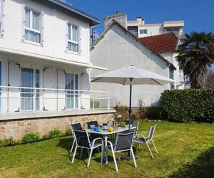 Holiday Home La Coloniale Auray France